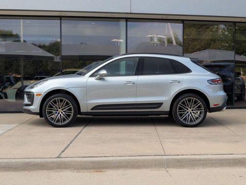 2026 Porsche Macan AWD