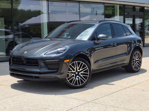 Volcano Grey Metallic 2026 Porsche Macan