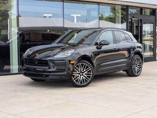 2026 Porsche Macan AWD
