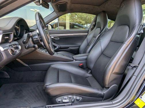 2019 Porsche 911 Carrera 4S