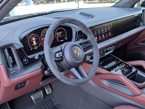2026 Porsche Cayenne GTS