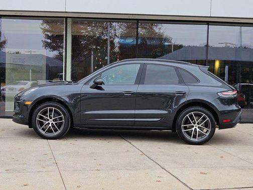 2026 Porsche Macan AWD