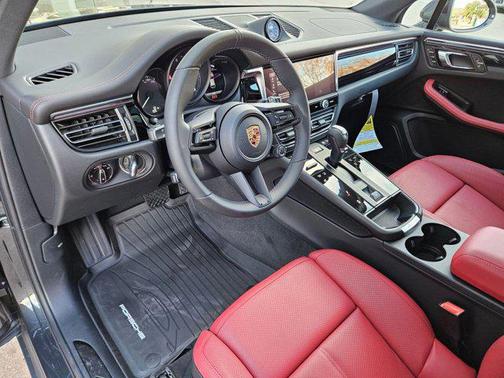 2026 Porsche Macan T