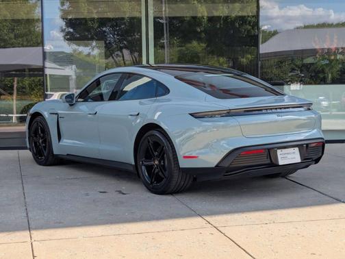 Shade Green Metallic 2025 Porsche Taycan