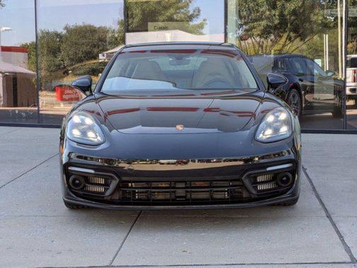 2023 Porsche Panamera 4 Executive