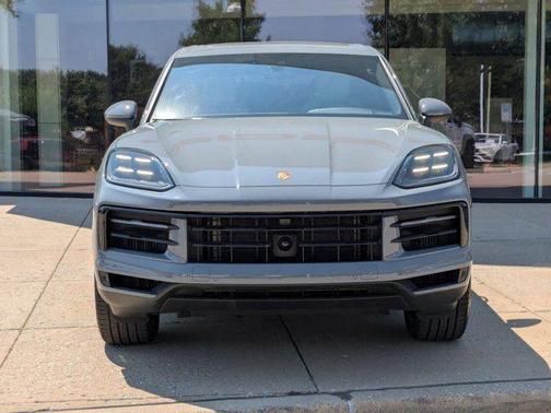 2025 Porsche Cayenne AWD