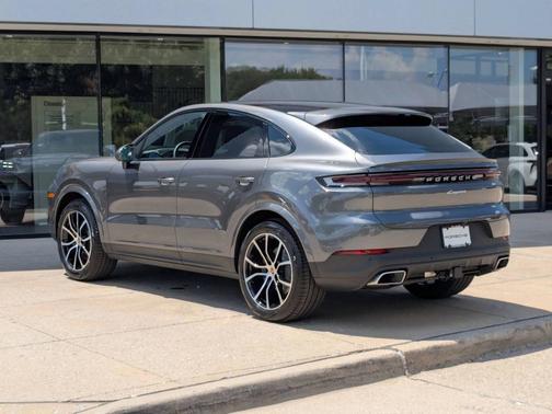 Quartzite Grey Metallic 2025 Porsche Cayenne