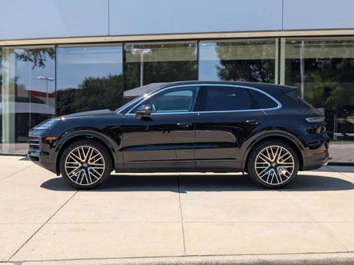 2025 Porsche Cayenne 