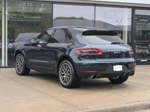 2017 Porsche Macan Base