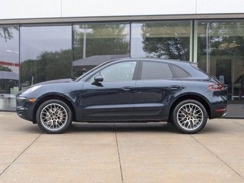 2017 Porsche Macan Base