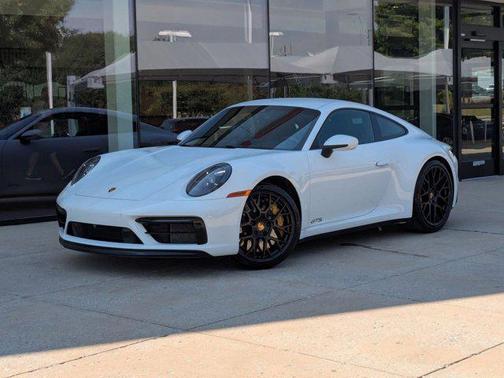 2024 Porsche 911 Carrera GTS