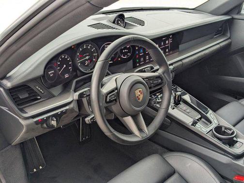 2024 Porsche 911 Carrera GTS