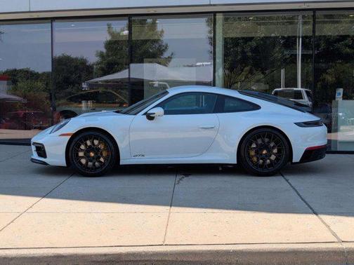 2024 Porsche 911 Carrera GTS