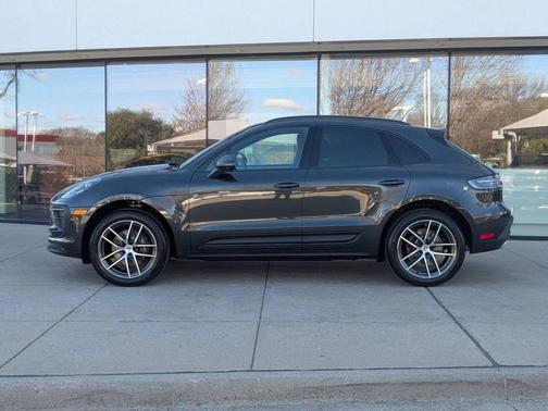 Volcano Grey Metallic 2026 Porsche Macan