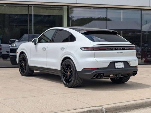 2025 Porsche Cayenne 