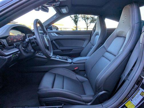 2026 Porsche 911 Carrera