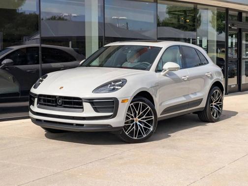 2025 Porsche Macan 