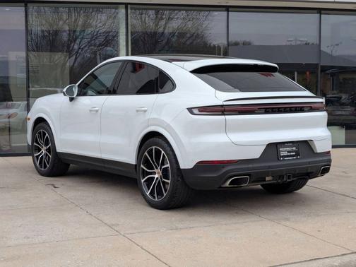 2025 Porsche Cayenne 