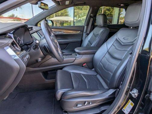 2017 Cadillac XT5 Platinum