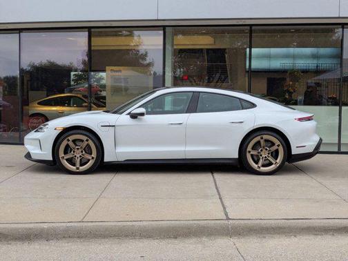 2025 Porsche Taycan 4S