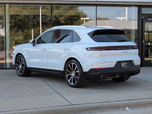2025 Porsche Cayenne S