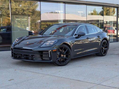 2026 Porsche Panamera RWD