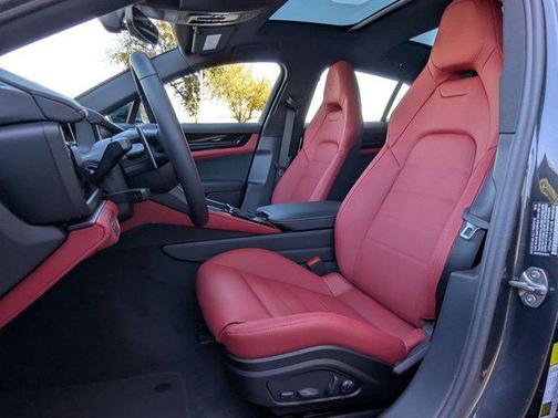 2026 Porsche Panamera RWD