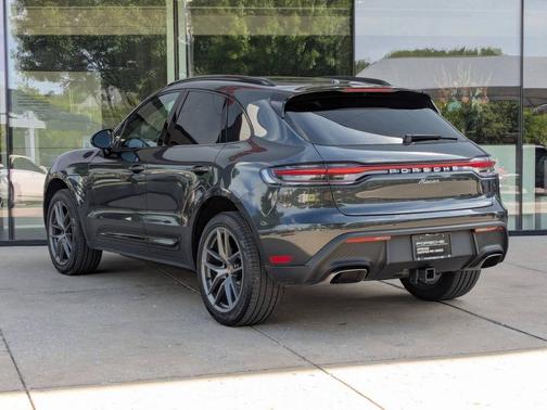 Volcano Grey Metallic 2025 Porsche Macan