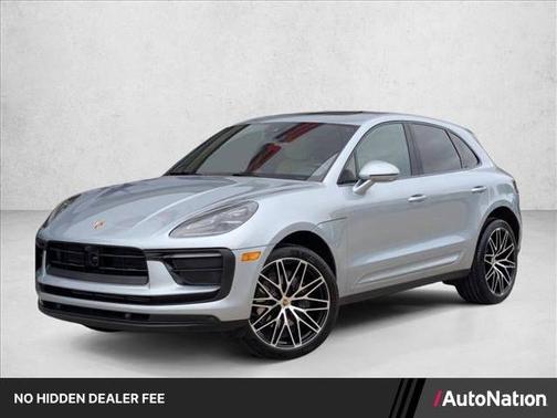 Dolomite Silver Metallic 2024 Porsche Macan