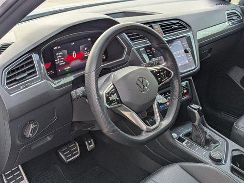 2022 Volkswagen Tiguan 2.0T SE R-Line Black 4MOTION