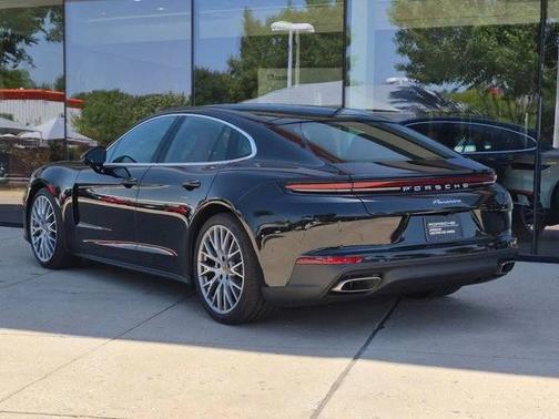 Jet Black Metallic 2025 Porsche Panamera