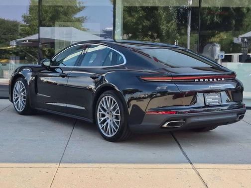 Jet Black Metallic 2025 Porsche Panamera