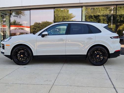 Chalk 2026 Porsche Cayenne