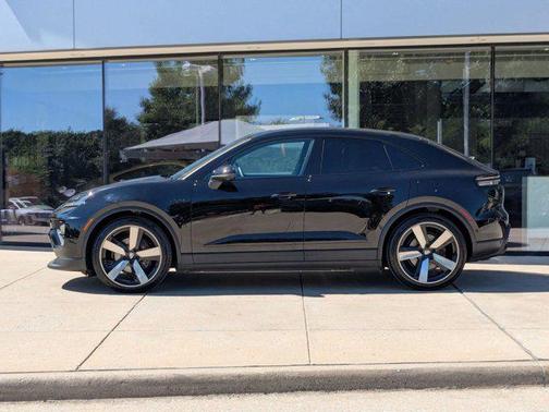 2025 Porsche Macan Electric