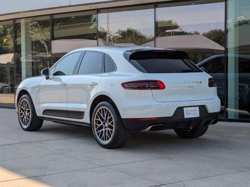 2017 Porsche Macan AWD