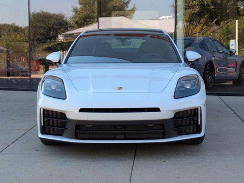 2026 Porsche Panamera RWD