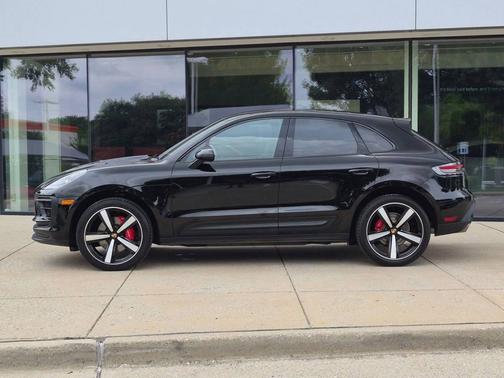 Black 2023 Porsche Macan