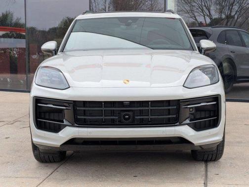 2026 Porsche Cayenne GTS