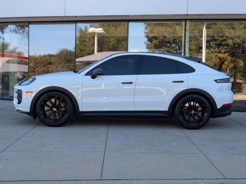 2025 Porsche Cayenne Turbo GT