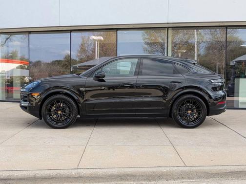 2025 Porsche Cayenne 