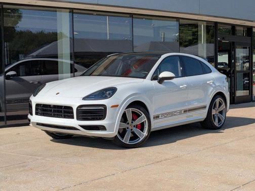 2022 Porsche Cayenne GTS