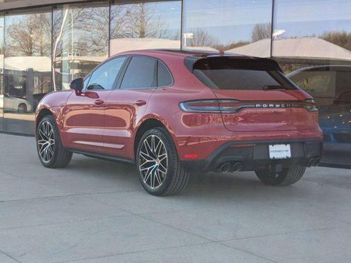 2025 Porsche Macan AWD