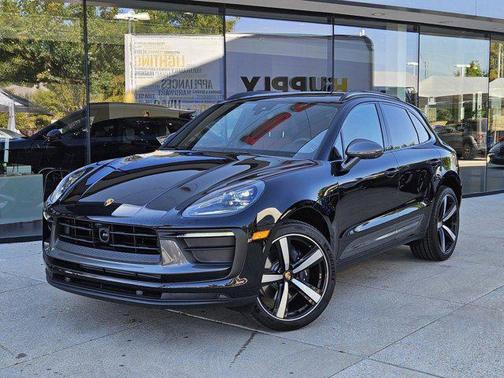 2025 Porsche Macan Base
