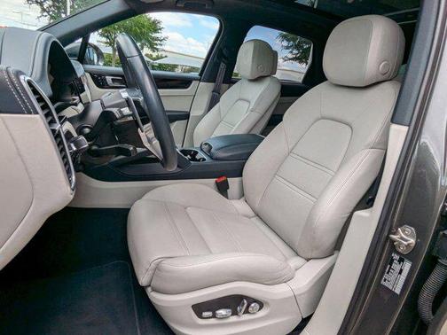 2021 Porsche Cayenne S