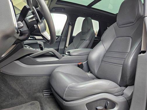 2022 Porsche Cayenne S