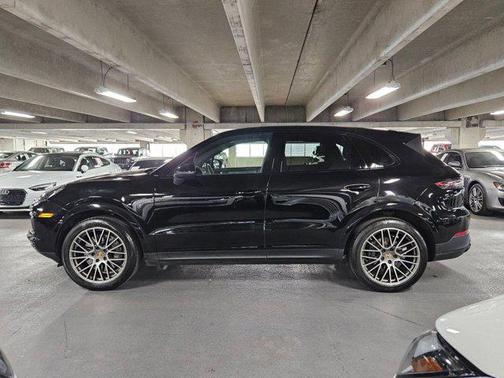 2022 Porsche Cayenne S