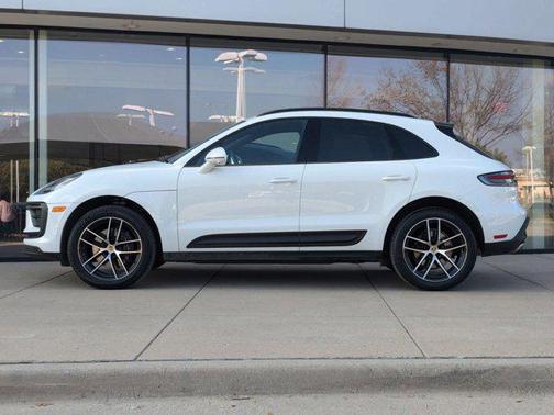 2024 Porsche Macan Base