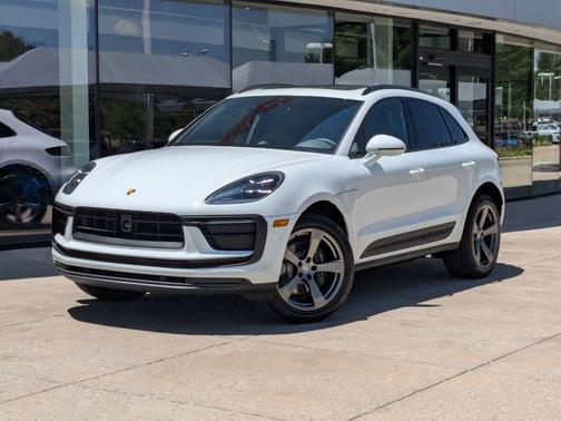 2025 Porsche Macan 