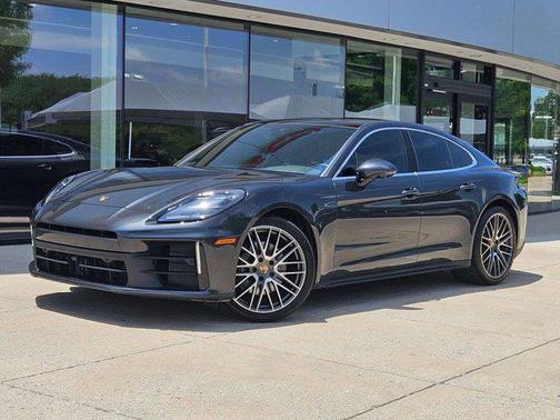 2025 Porsche Panamera RWD