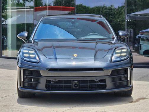 2025 Porsche Panamera RWD